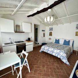 Appartamento Cà Insulae - Garden Apartment, hotel en Luni