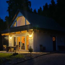 Noclegi Panorama - Domek RUSTIC, hotel in Ustrzyki Dolne