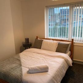 Spacious Luxurious Serviced Accommodation 3