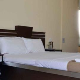 Hotel Navadeep, מלון בCuncolim