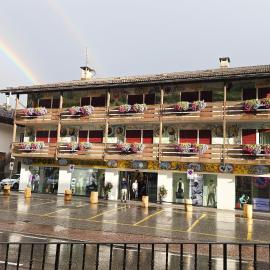 Appartamenti Bernard Sas, hotel u Canazeiju