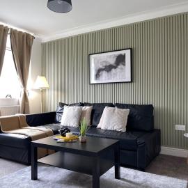 Spacious home in Woodhouse sleeps 10 guests!, hotel v destinaci Central Station