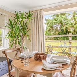 Mulberry Cottage, hotel din Nettlebed