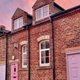 Longsands Hideaway - Sleeps 4, hotel in North Shields