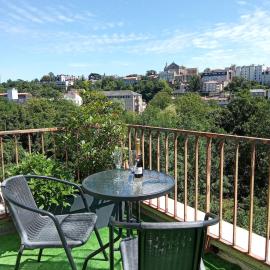 Le Guynemer - Spacieux T2 - Terrasse avec vue - Secteur gare, хотел в Поатие