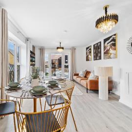 Brand New Luxurious 2bed Apartment by AYMONS HAVEN