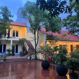 Lá house Hà Nội, hotel a Dong Anh