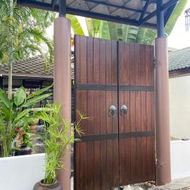 baan in kan homestay&cafe kanchanaburi city, hotel i Kanchanaburi