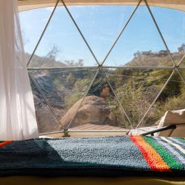 Fallbrook में, होटल A Quiet Fireside Retreat in a Scenic Glamping Dome