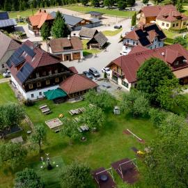 Pension Zechnerhof – hotel w mieście Sankt Georgen ob Murau