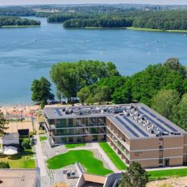 Omega Lake Prestige # 5 Private Pool & Jacuzzi & Sauna & Gym & Lake Access, hotel di Opolznevoye