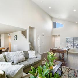 Game Night Meets Wine Country Elegance, Hotel in Santa Rosa