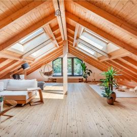 INVITA Natur-Chalets Penthouse - Familienurlaub im Schwarzwald - 240qm, viešbutis mieste Bad Diurheimas