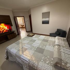 Habitación Crucitas Piedra en Machala, hotel in Machala