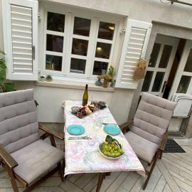 Hidden Hideaway, hotelli kohteessa Cres