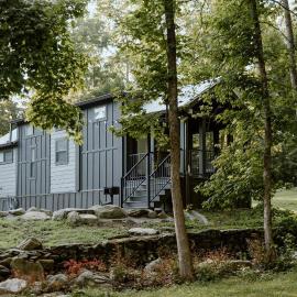 Tiny Home Firepit BBQ Fishing Willow Cabin, hotel din Gatlinburg
