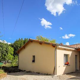 Gorgeous Home In Die With House A Mountain View, hotel u gradu 'Die'
