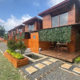 The Ci Dwi Resort, hotel v destinaci Subang
