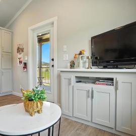 The Fluffy Cow - BRAND NEW 1 BD CABIN, hotel in Custer