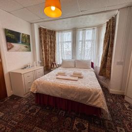 RideSide Hotel