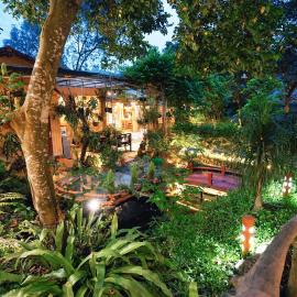 Lagom Village-Sweet Home- Đồng Đò lake, hotel in Hanoi