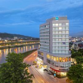 Tru by Hilton Lao Cai City Riverside, hotel Lào Caiban