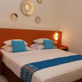 Jazz Room Kampung Inggris Syariah, hotel din Pare