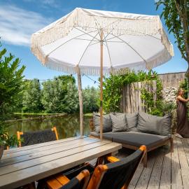 LODGE & LOFT, viešbutis mieste Sasenheimas