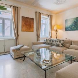 Garden Mansion in Historic Center by LovelyStay