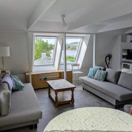 Cozy apartment near salty baths!, hotel u gradu 'Uddevalla'