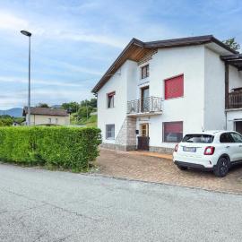 Lovely Apartment In Pedavena With Wifi