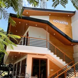 The Tree House - Connecting Loft Units Govantes