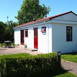 Hofgalow Chalet op camping "De Stal", hotel i Drijber