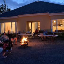 Yellow Cottage up to10 guests, hotel v destinácii Adare