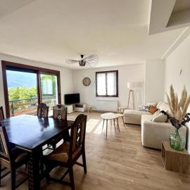 Grande maison secteur plan d eau, ξενοδοχείο σε Embrun