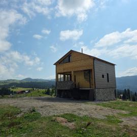 Guest House Tavkalva, hotel di Tselatʼi