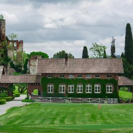 B&B Tenuta Castello Golf Club, hotel en Cerrione