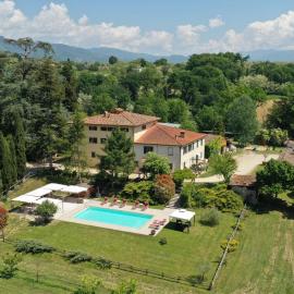 Villa La Topaia in Esclusiva