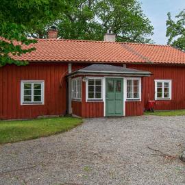 3 Bedroom Beautiful Home In Stallarholmen, hotel a Stallarholmen