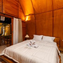 villa lumbung by adis villa, Cozy Wooden Stay, Shared pool, hotel v destinaci Darmasaba