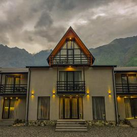 Baza Kazbegi