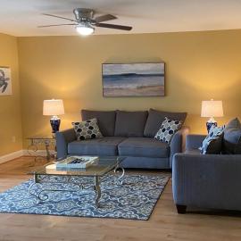 Beautiful and Spacious 2 Bedroom Courtside Villa!