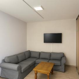 Nawat: Varşova'da bir otel