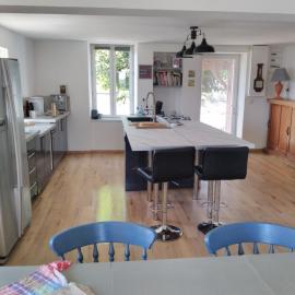 Vacation home in PNR Haute-Vienne Perigord, hotell i Châlus