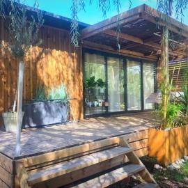 Mobile home, Bungalow dans les Landes, Calme, proche lac et plages, hotel in Onesse-et-Laharie