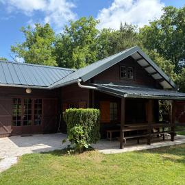 Chalets dans les bois, hotel u gradu Nanteau-sur-Essonnes