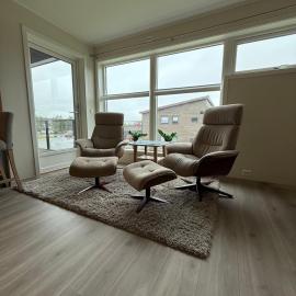 Apartment centrally located on Storslett!，Storslett的飯店