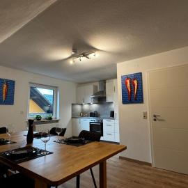 Schöne NEU Renovierte Ferienwohnung、クルムバハのホテル