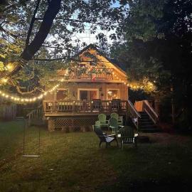 Rustic cabin w Games near Lake and National Park, ξενοδοχείο σε Tobermory