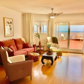 Luxury sea view & beach living